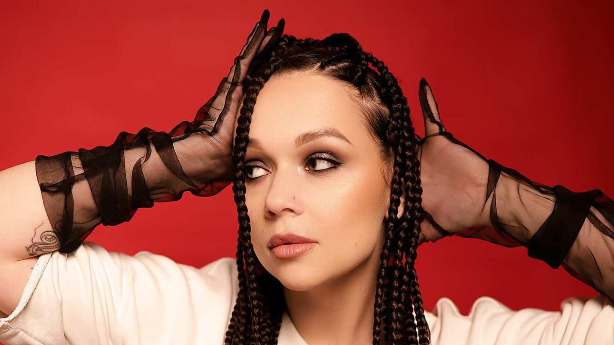 «Сигнализация» – эмоциональный трек о любви