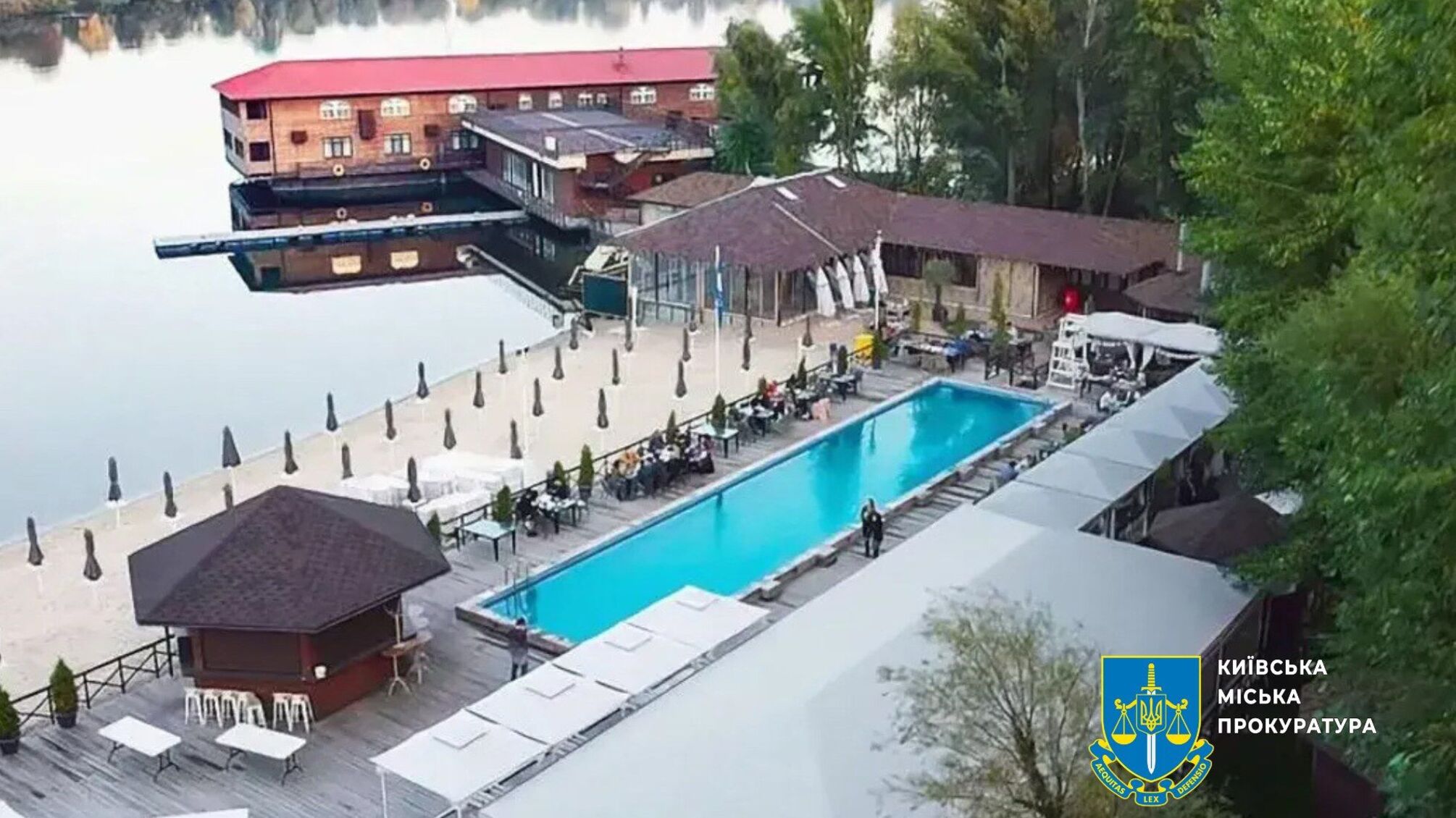 Скандальное строительство на берегу Днепра: прокуратура хочет снести ресторан
