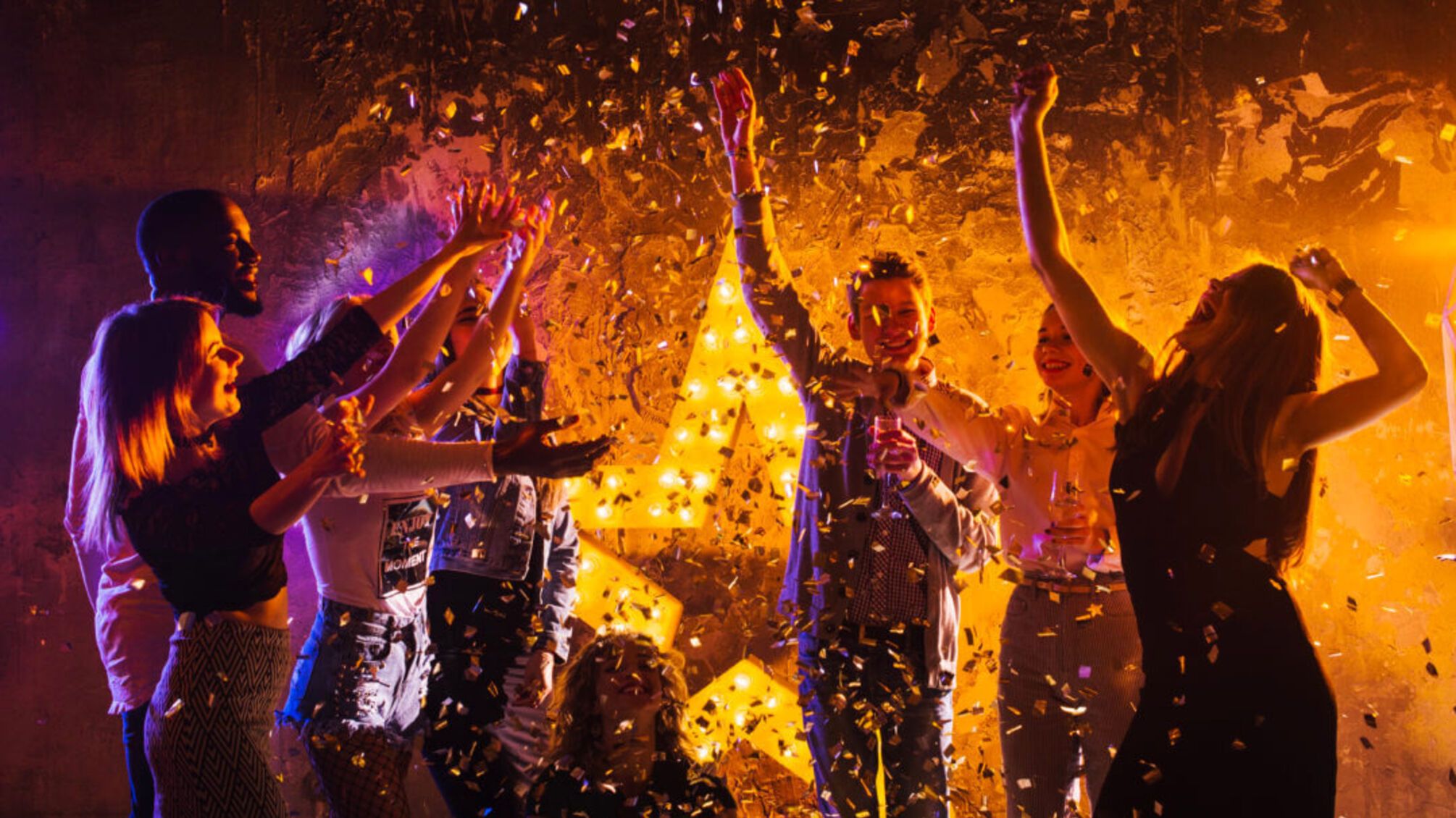 Всесвітній день вечірки 3 квітня