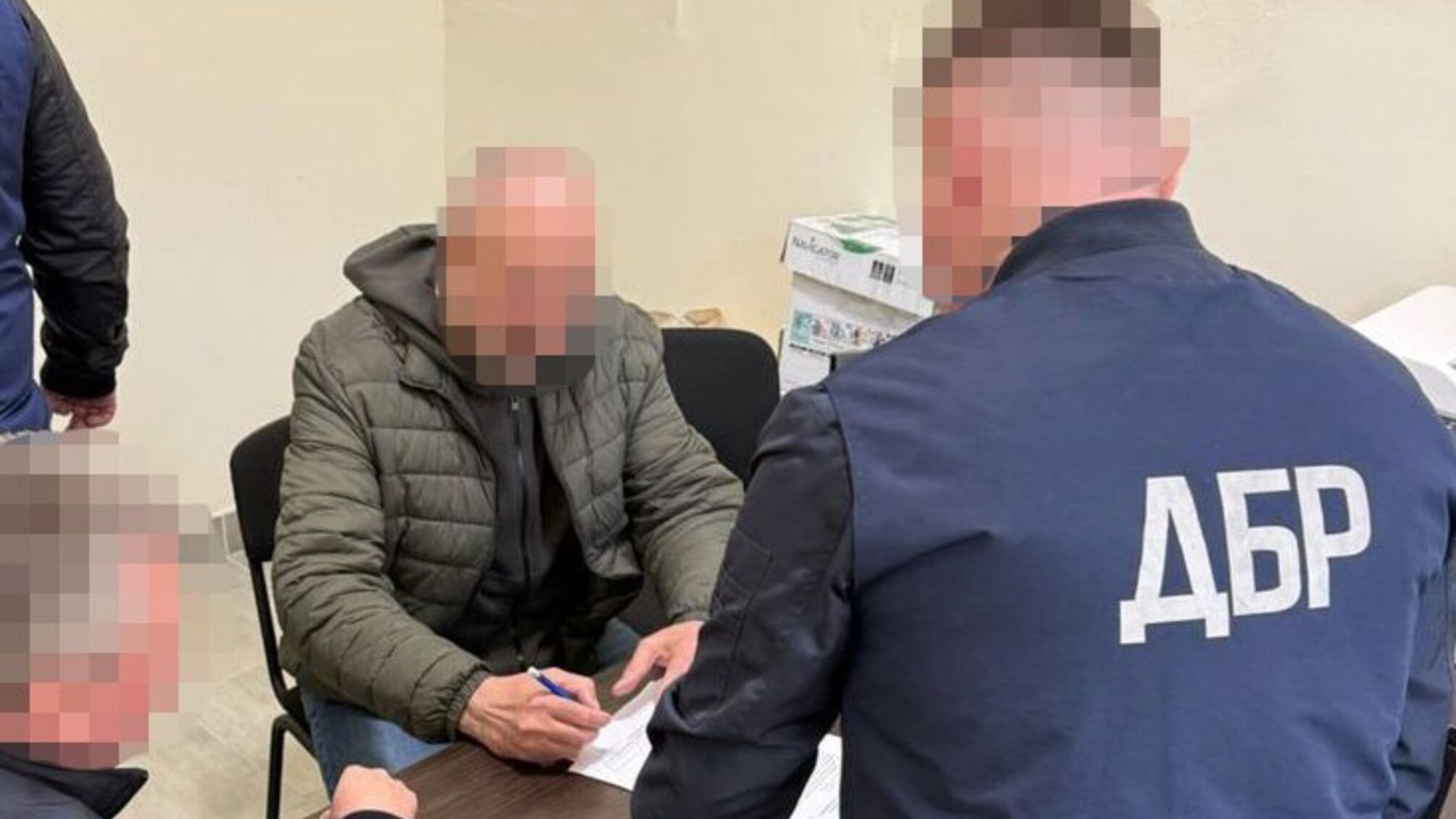 Бойові – за тил: ДБР викрило офіцера, який незаконно оформив виплати на майже 5 млн грн