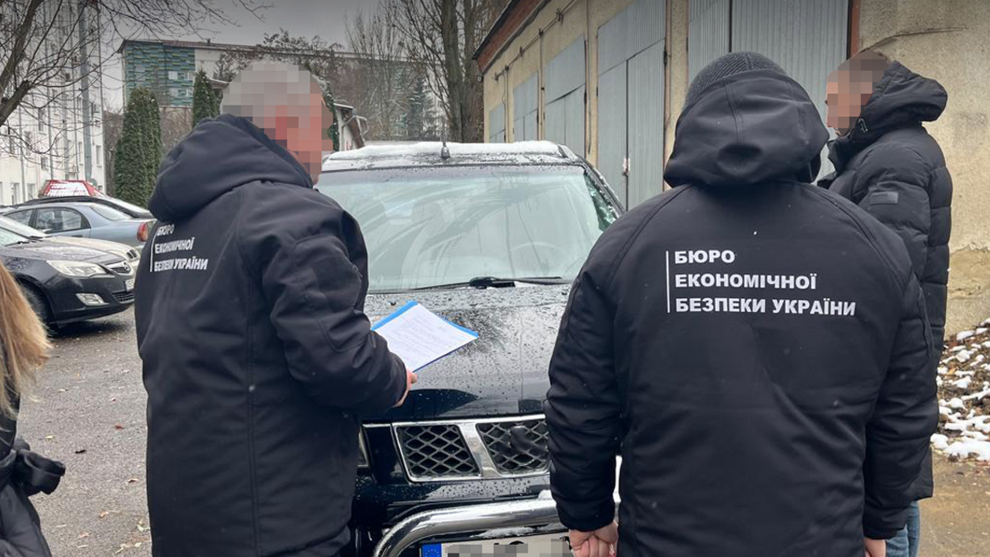 Автомобільна афера: судитимуть чоловіка, який прикривався ЗСУ