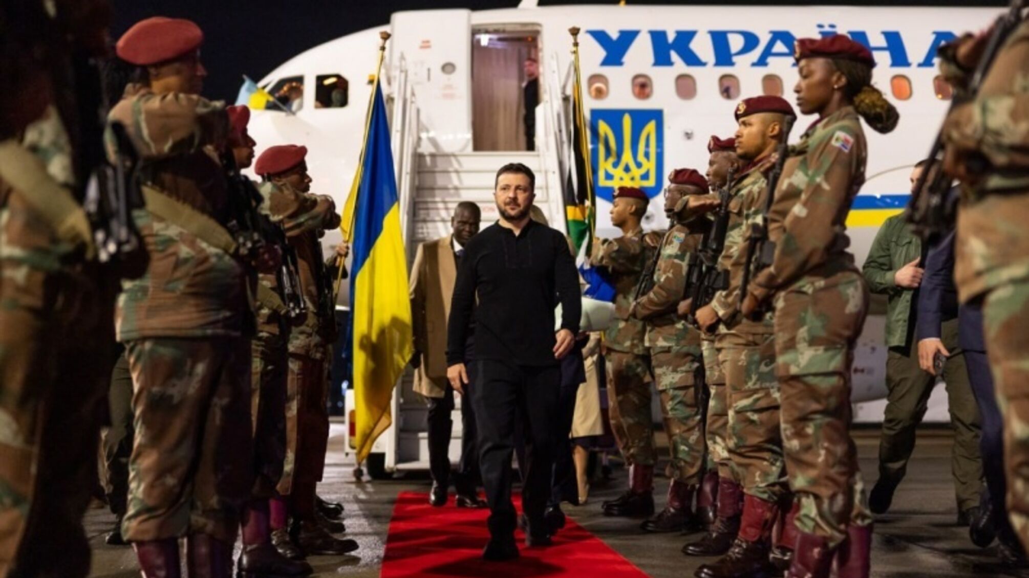 Зеленский и первая леди прибыли в ЮАР
