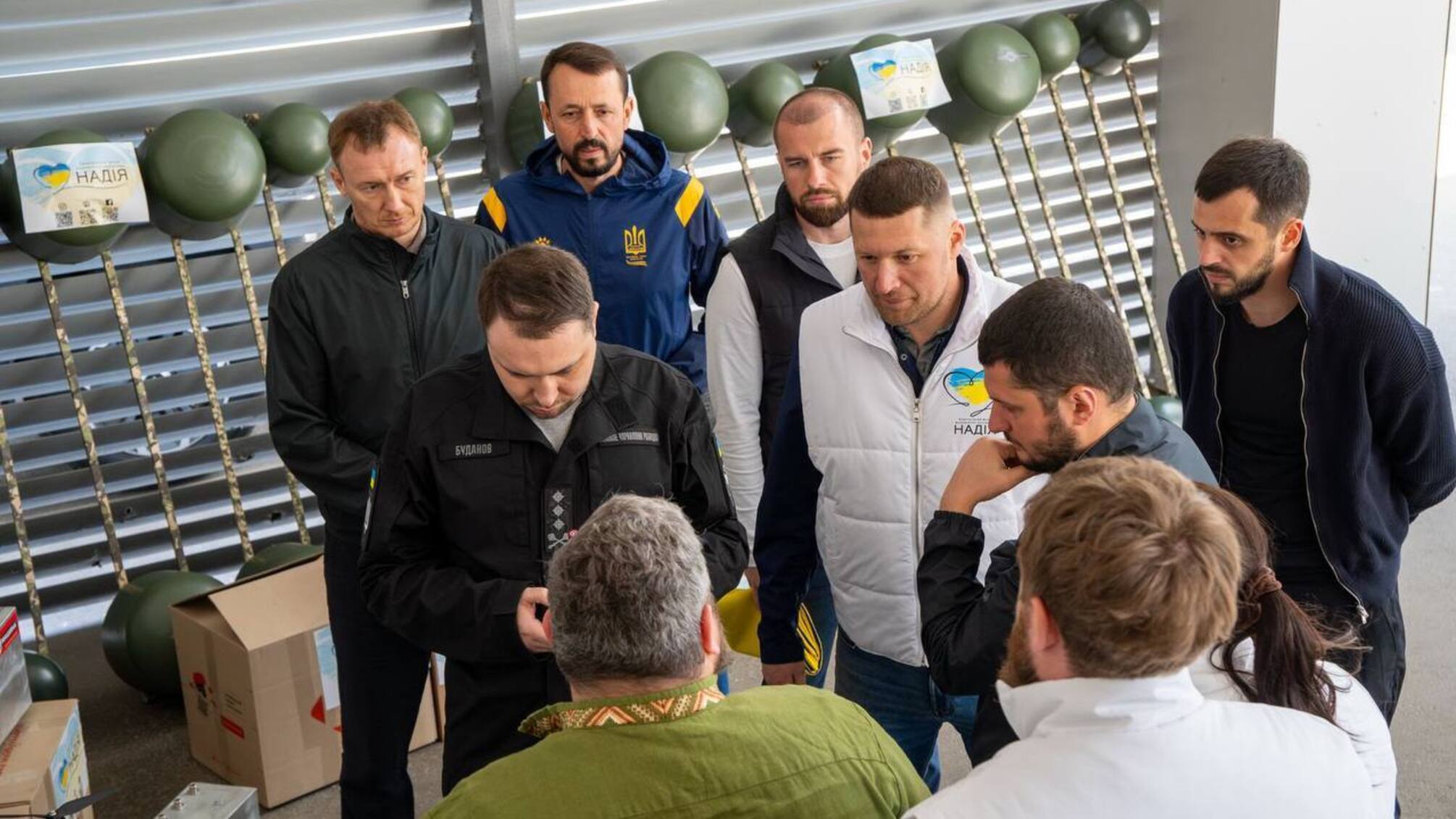 Благодійний фонд молодіжної ініціативи 'Надія', Валерій Дубіль, Віта Присяжнюк та Євген Довбня: РЕБ, дрони і Starlink уже в руках розвідників