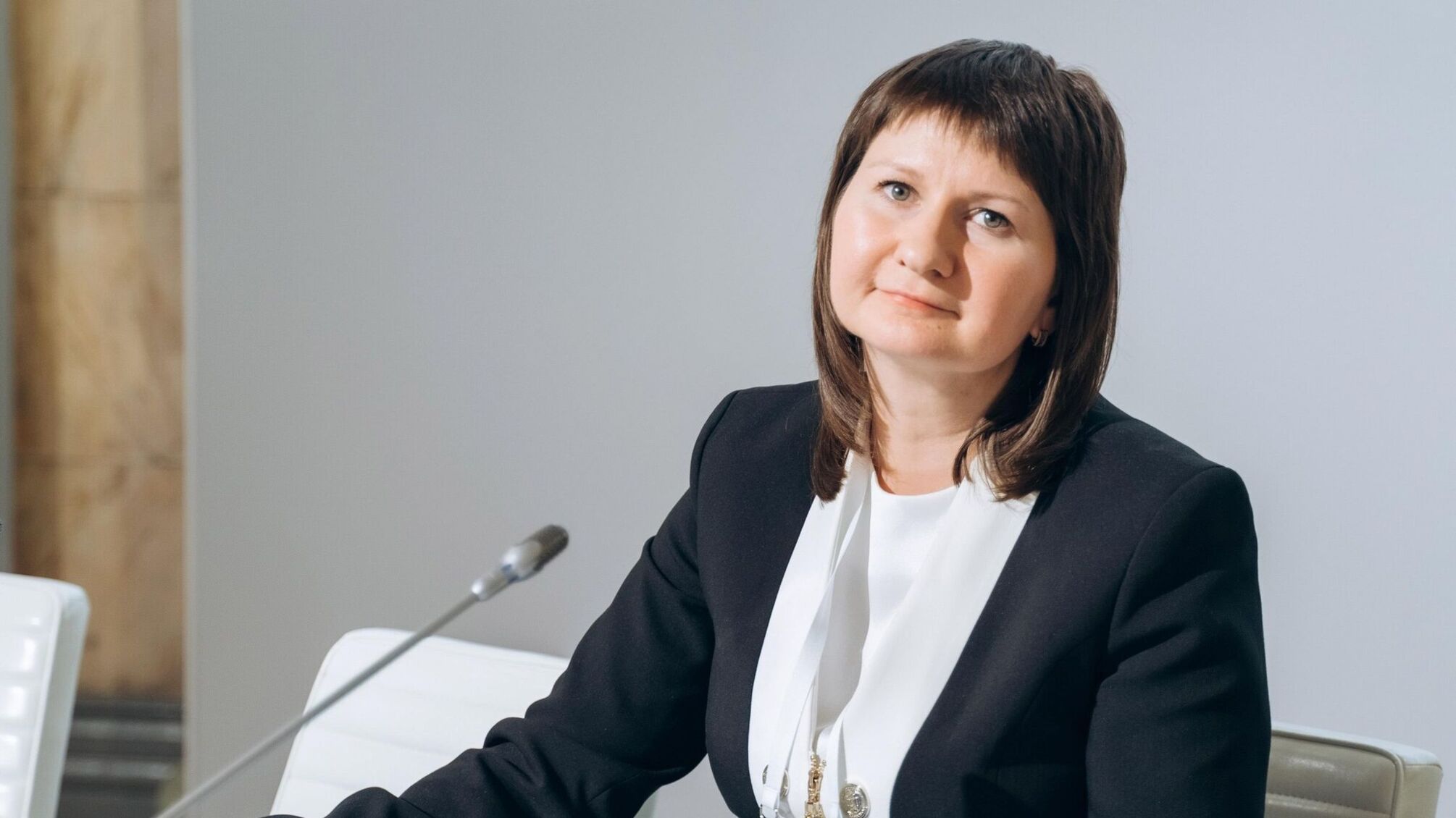 Скандалом із чернівецькою чиновницею Атаманюк, яка образила ветерана, зацікавились у парламентському комітеті з нацбезпеки