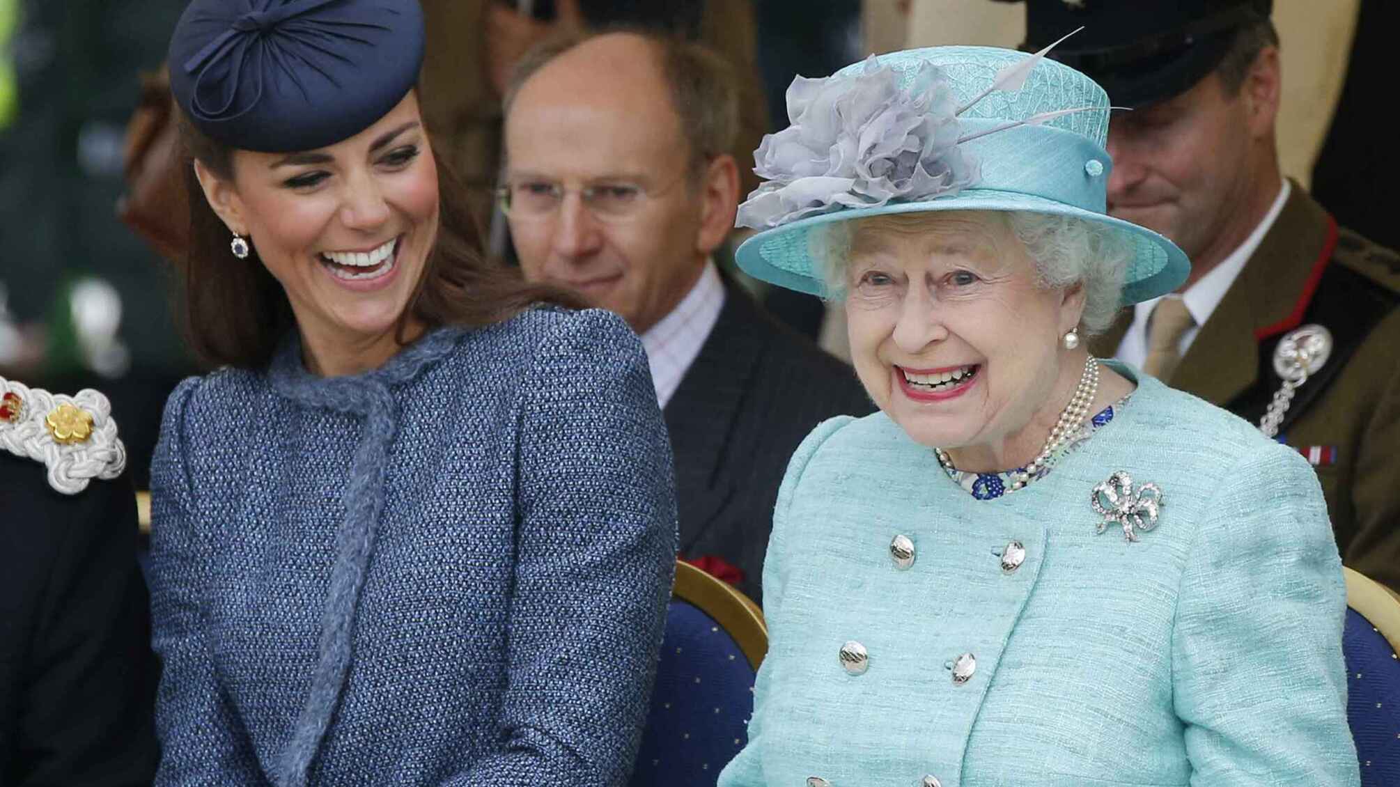 Кейт Миддлтон унаследовала от Елизаветы II уникальные украшения