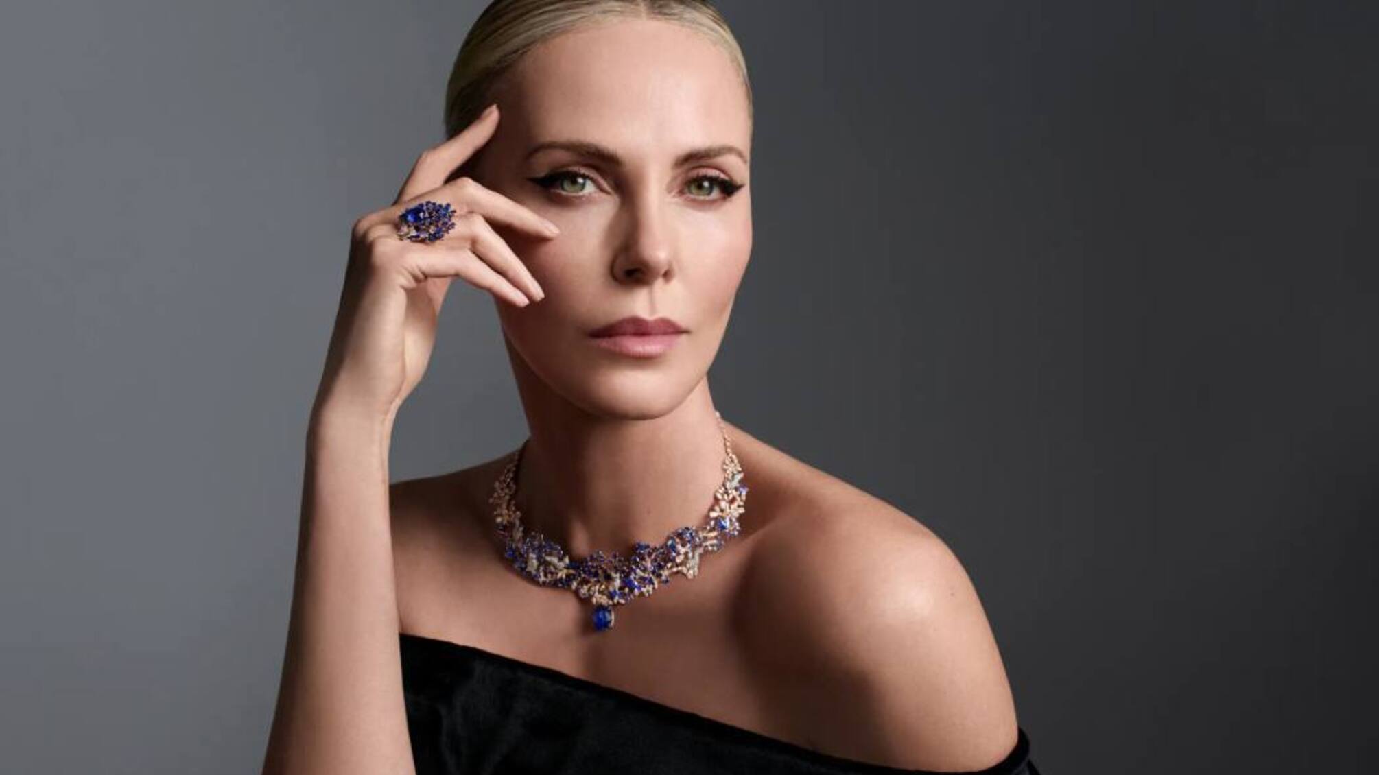 Шарлиз Терон стала первым лицом коллекций высокого ювелирного искусства Dior