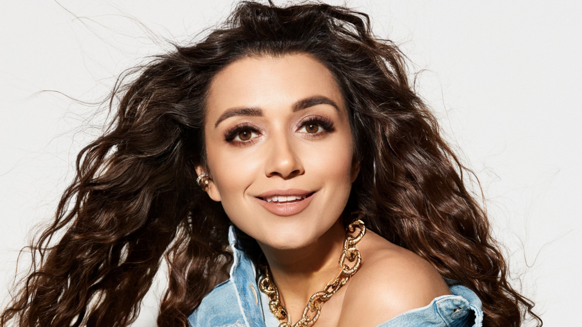 Новий кліп «Kyiv» від Liya Li: історія мрії, сили і справжніх змін