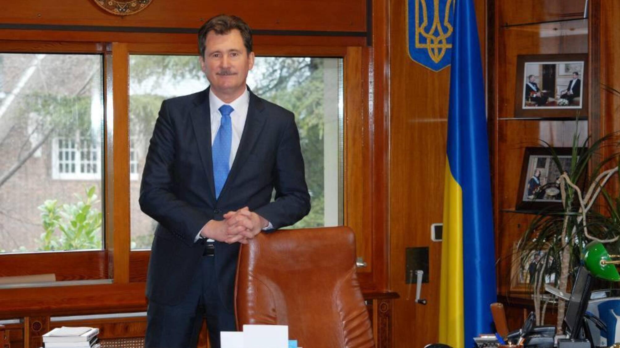 Эксдипломат Анатолий Щерба указал в декларации недостоверные данные