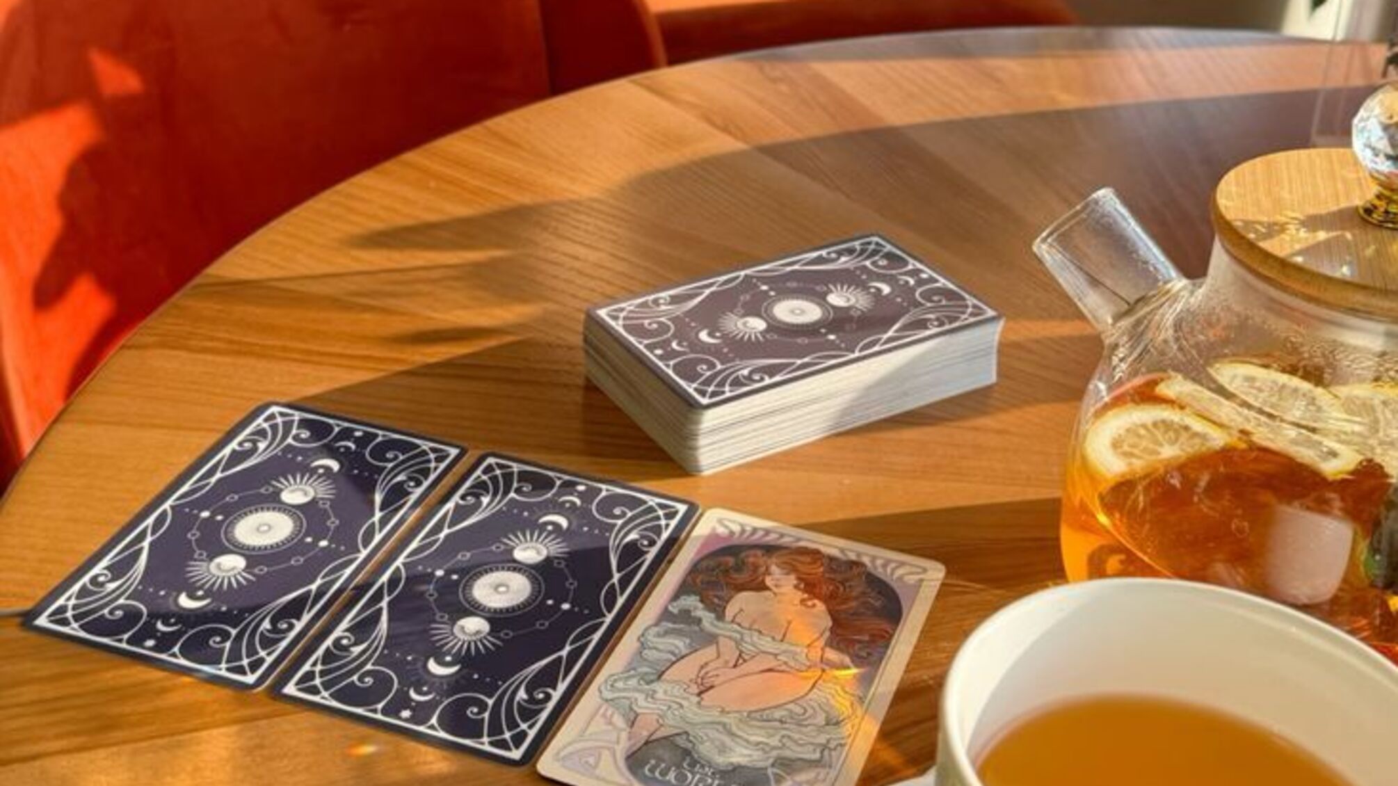 Таро на 1 травня 2025