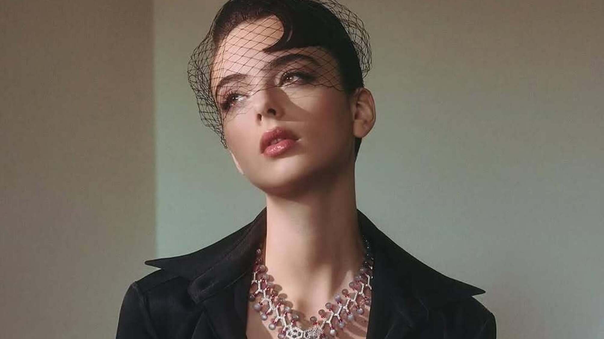 Дочь Моники Беллуччи появилась в роскошной фотосессии с украшениями Cartier