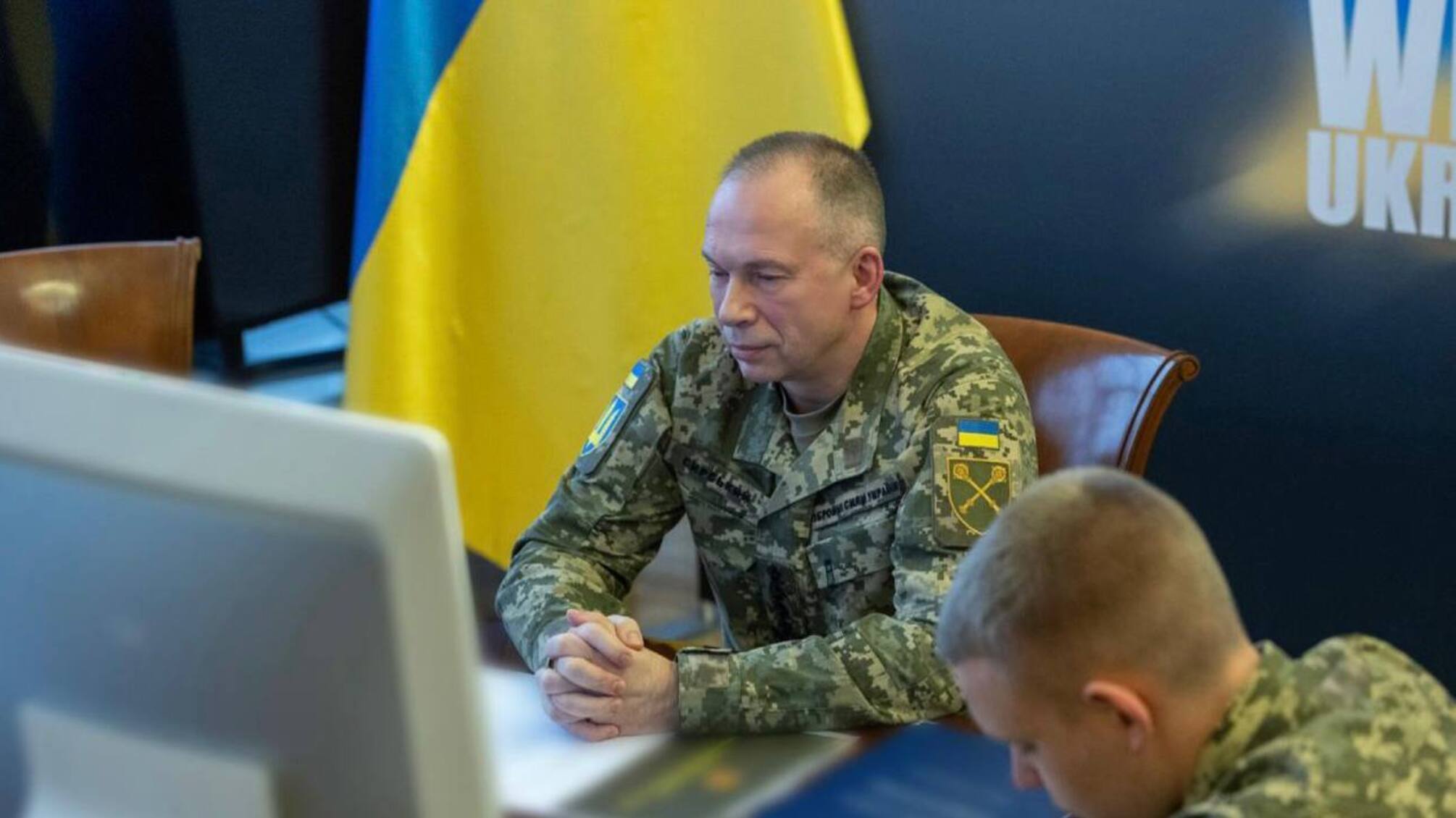 Военные инструкторы получат прибавку в 30 тысяч гривен, - Сырский