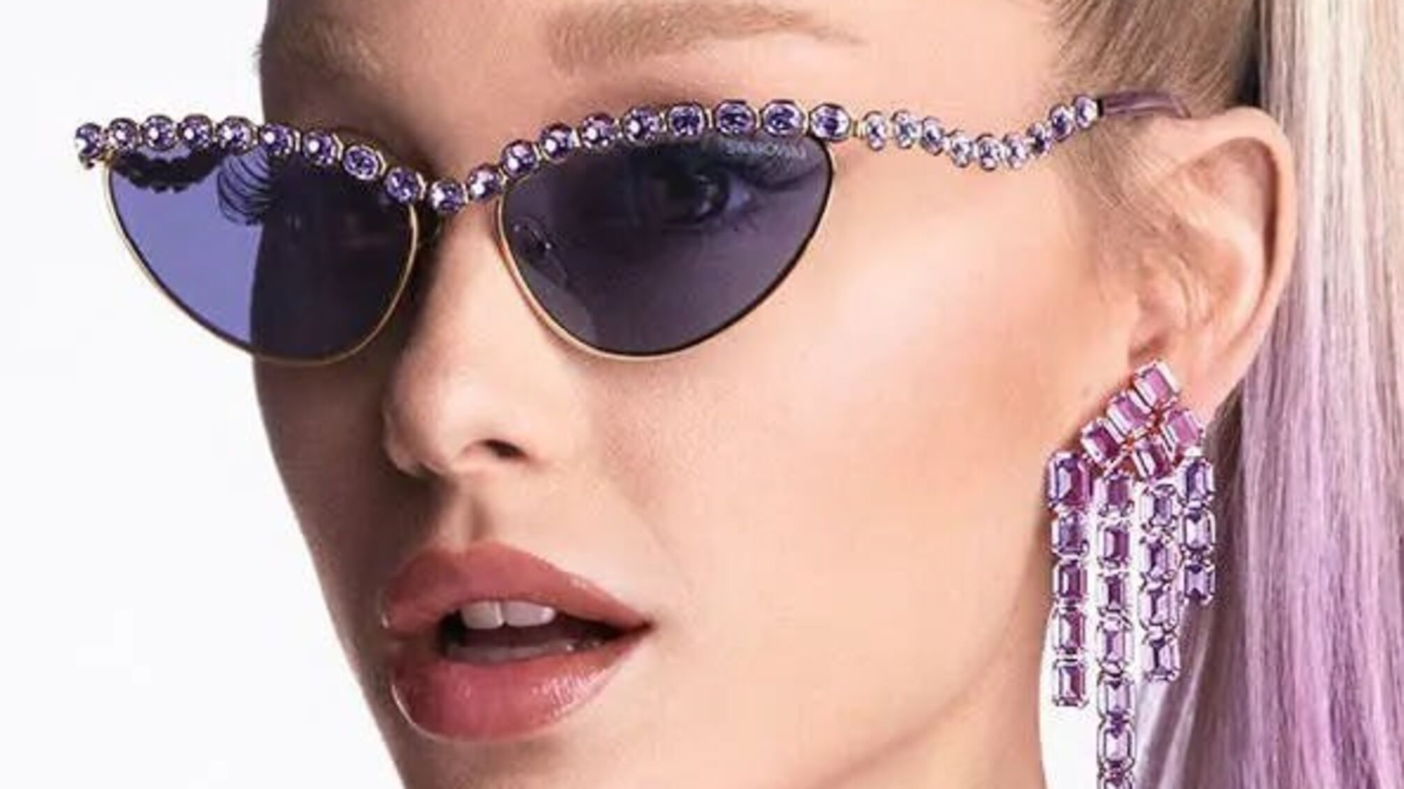 Ариана Гранде снова стала лицом Swarovski в новой кампании