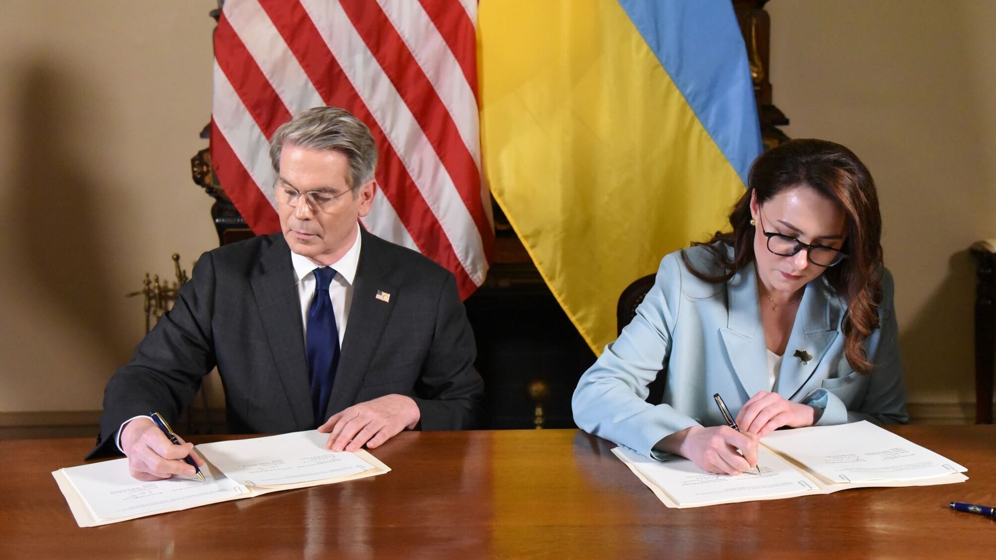 Украина заключила ресурсное соглашение с США
