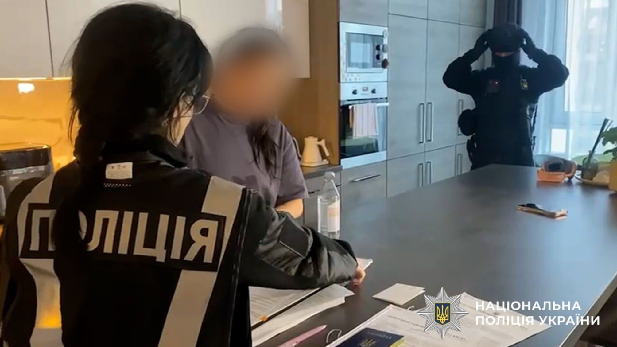 Поліція викрила схему примусу молодих жінок до інтимних послуг в Україні та Польщі