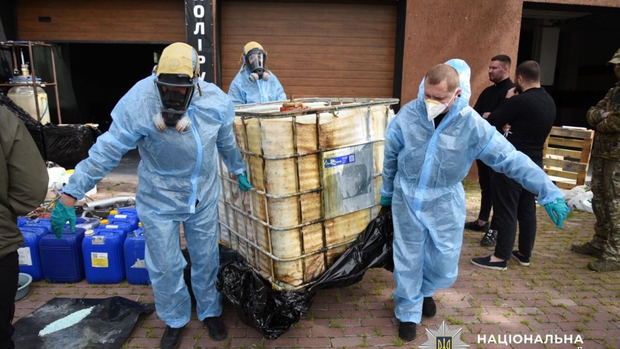 В Україні ліквідовано угруповання з виробництва психотропів