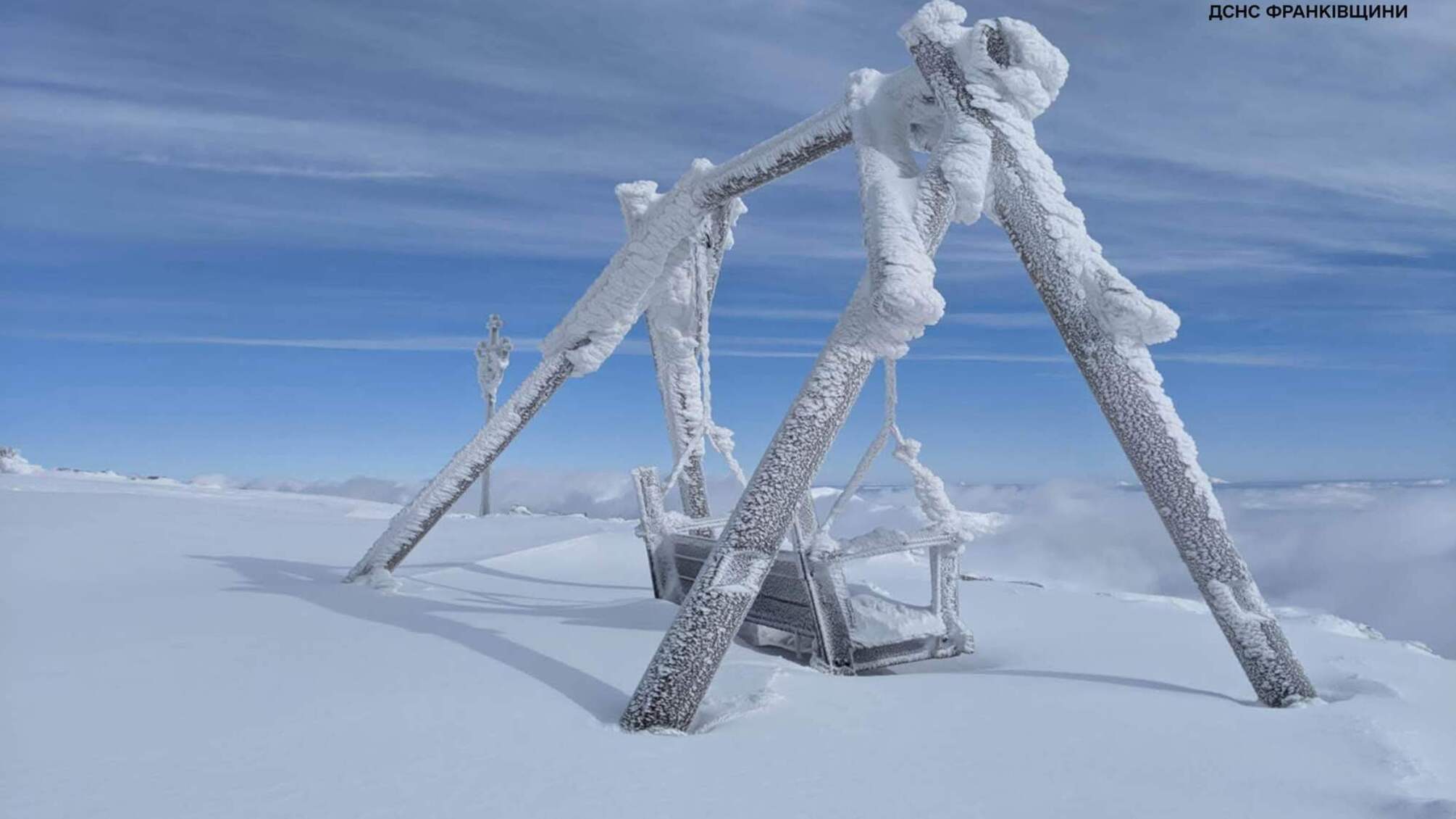 Снег в мае: в Карпатах зима, на юге - до +23°