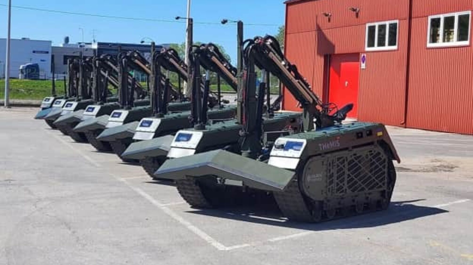 Франция профинансирует поставку шести разминочных систем для украинских спасателей