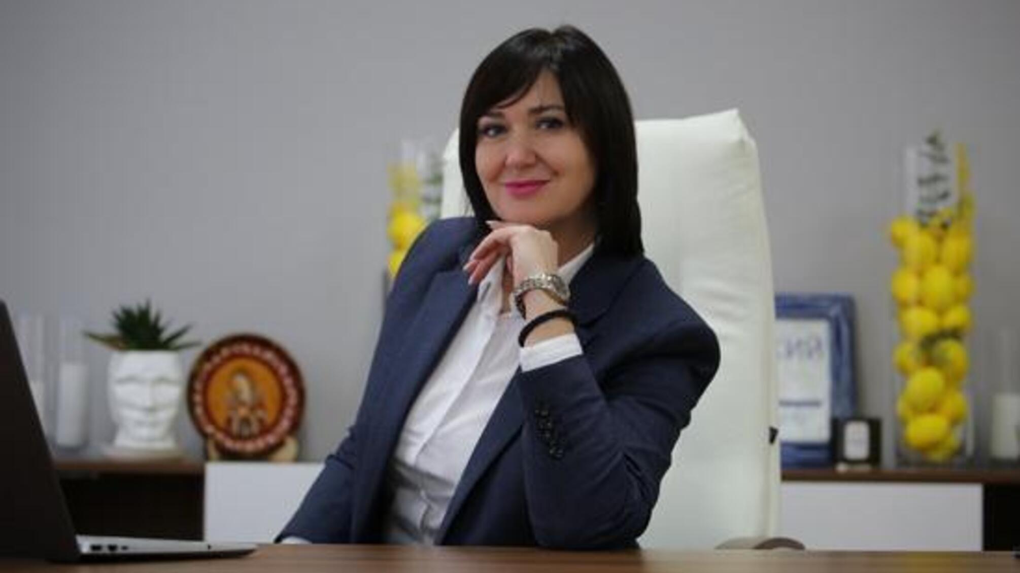 Дороге обладнання і кросовер за мільйони: як ректорка Луцького нацтеху 'освоює' гроші під час війни