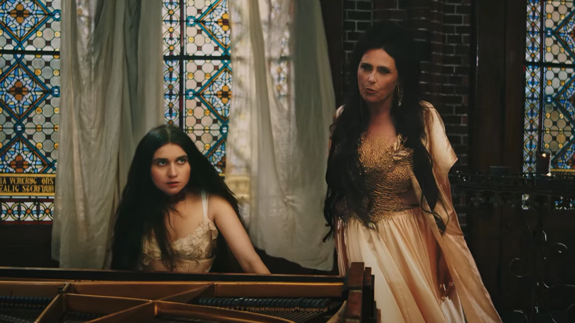Jerry Heil и Within Temptation