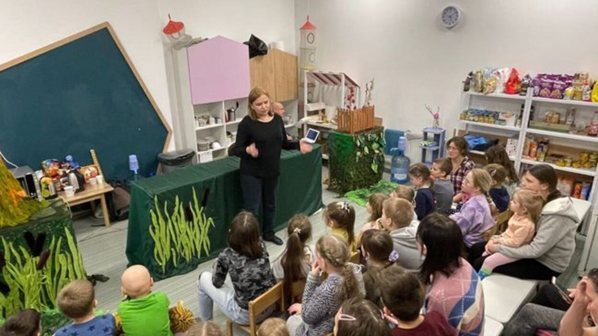 Учеба в укрытиях: правительство инвестирует 22,5 млрд грн в трансформацию школьной сети