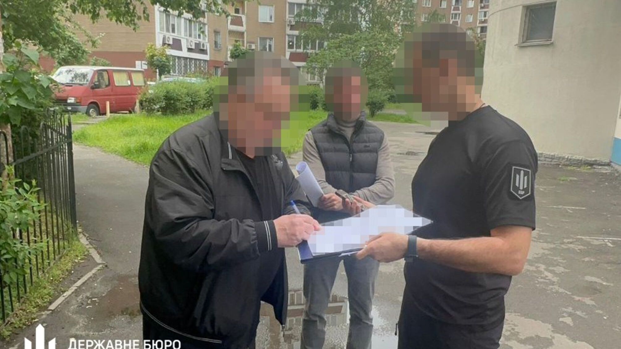 Ексначальника міграційної служби Луганщини підозрюють у незаконному нарахуванні премій на 347 тис. грн