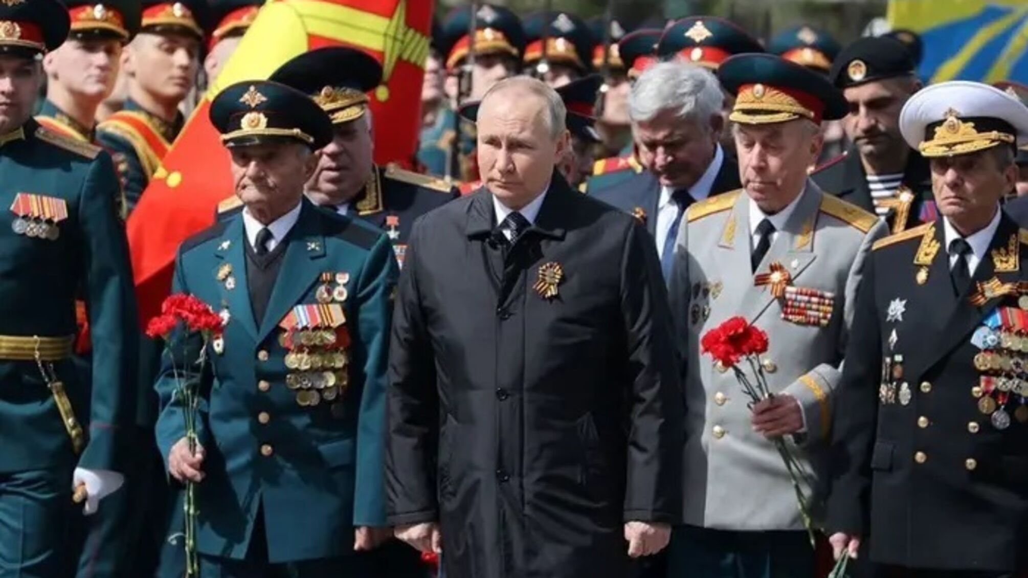 Парад страха: путин будут наблюдать из бункера