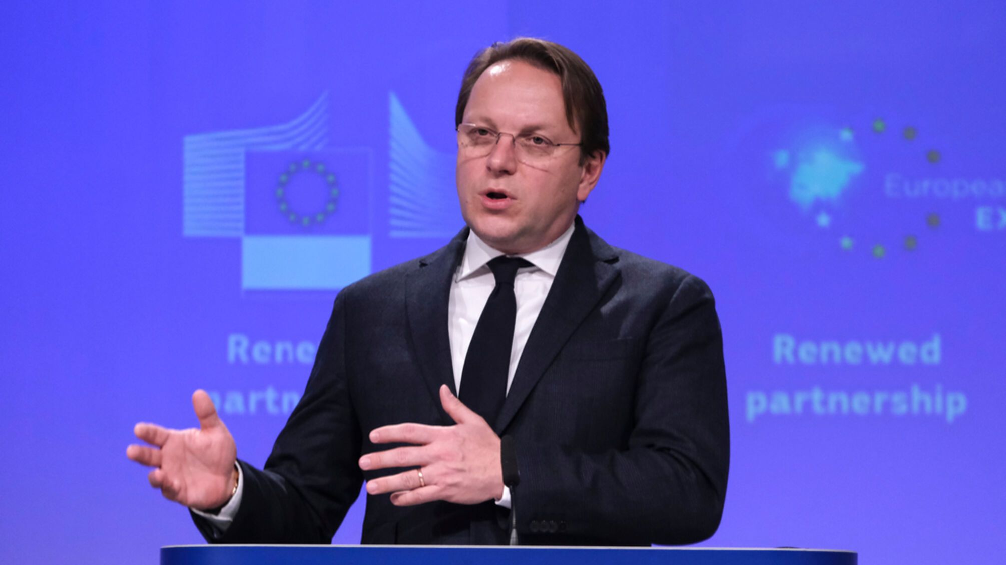 Представник Орбана в Єврокомісії блокує план ЄС щодо відмови від нафти та газу з рф