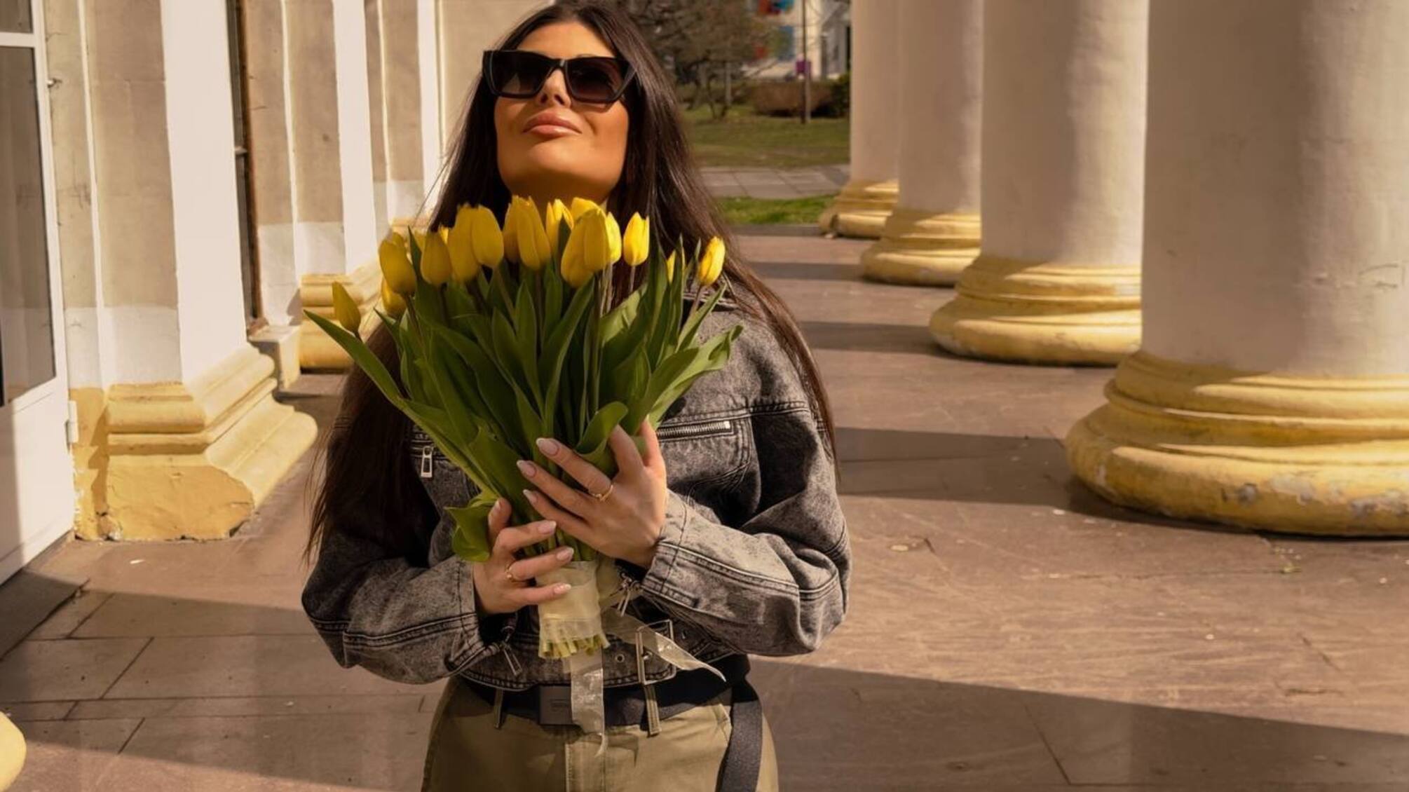 Rina Stanislavska презентувала танцювальний гімн про прощання «Жовті тюльпани»