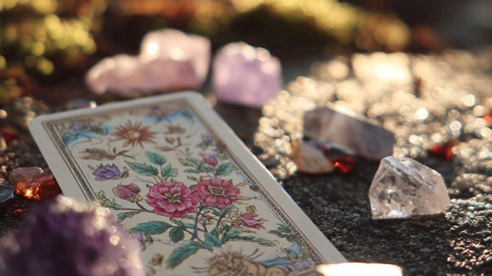 Таро-гороскоп на 2 июня 2025 г.