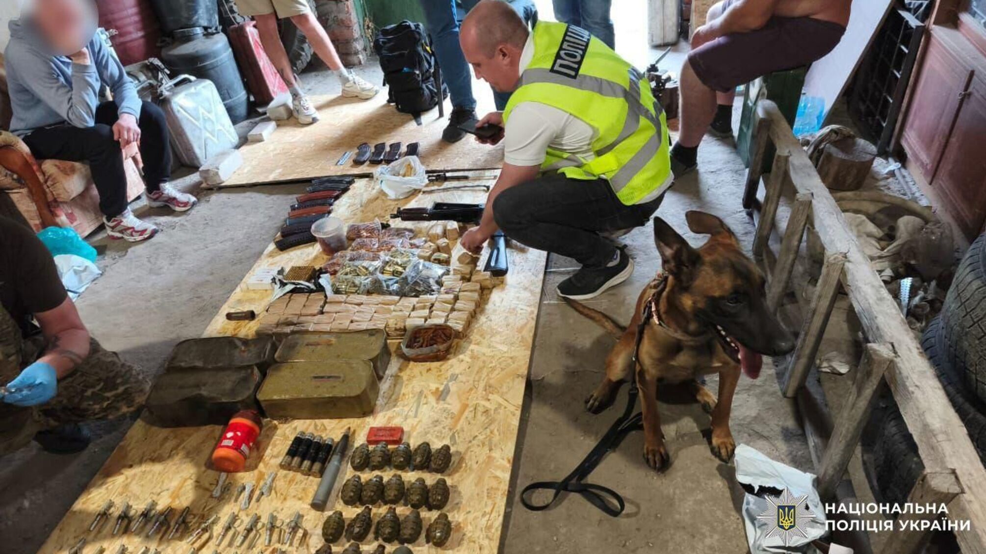 Спецоперация против незаконного обращения оружия