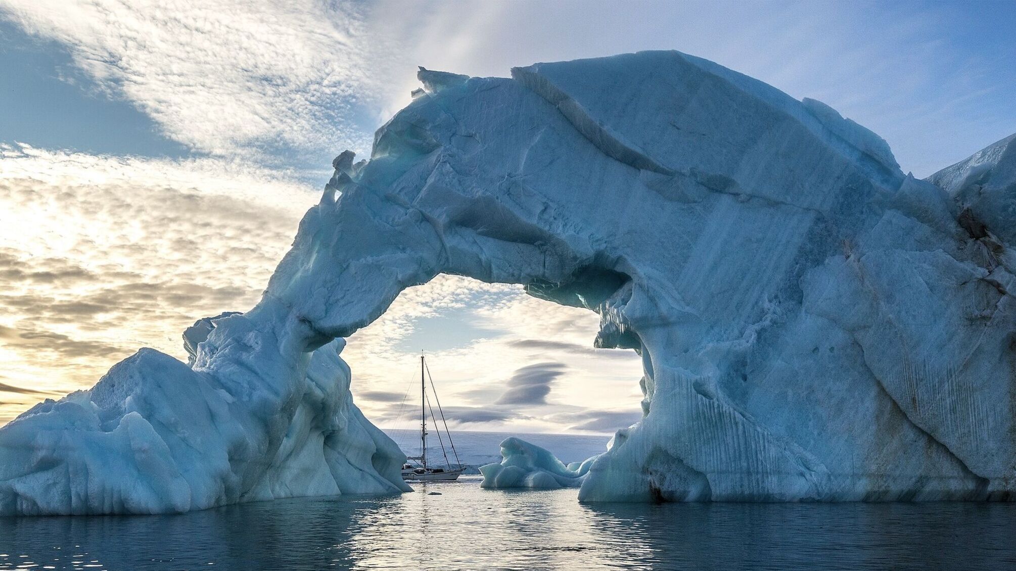 Арктика тане набагато швидше, половина льодовиків зникне і без потепління — нові дослідження