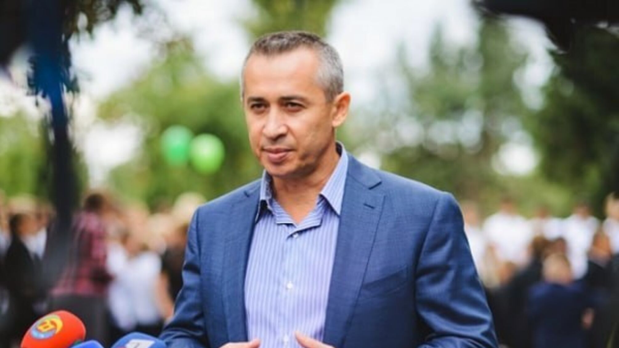Французька нерухомість, елітні авто та мільйони готівкою: що задекларував Краснов