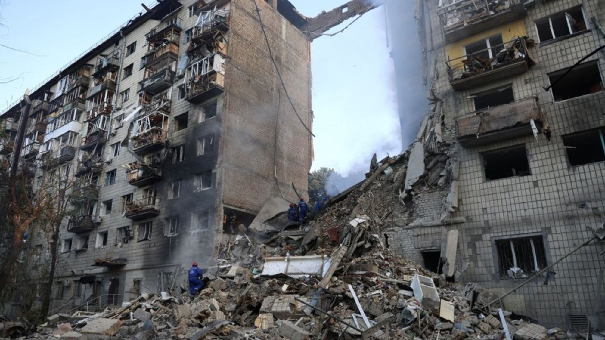 Россияне комбинированно атаковали Украину 'Шахедами' и ракетами