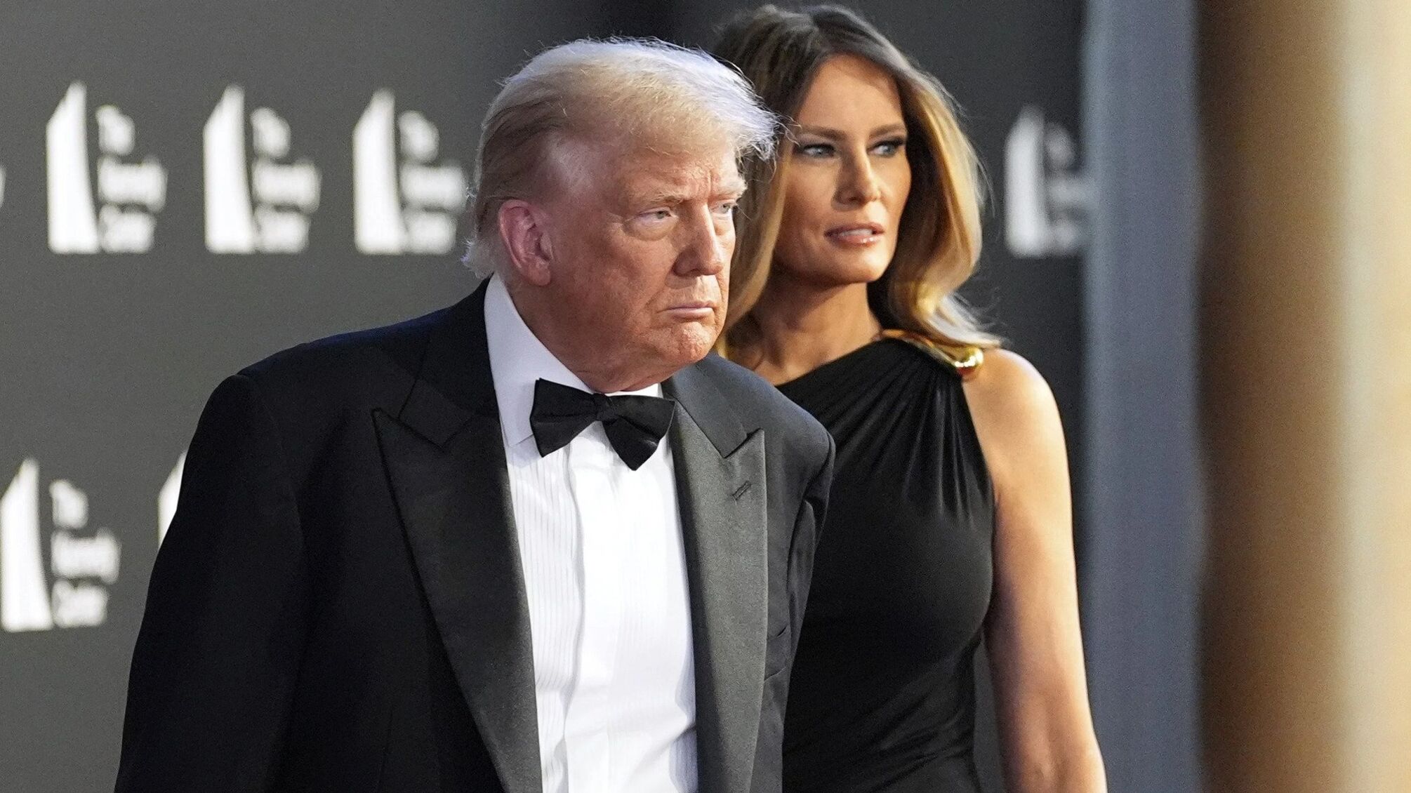 Білий дім заперечує чутки про розлучення Трампів