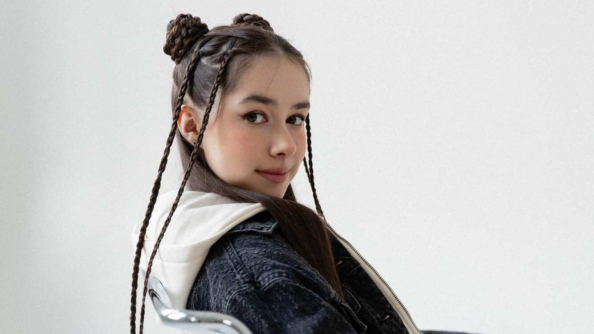 VLADA K выпустила 'All About You' на английском