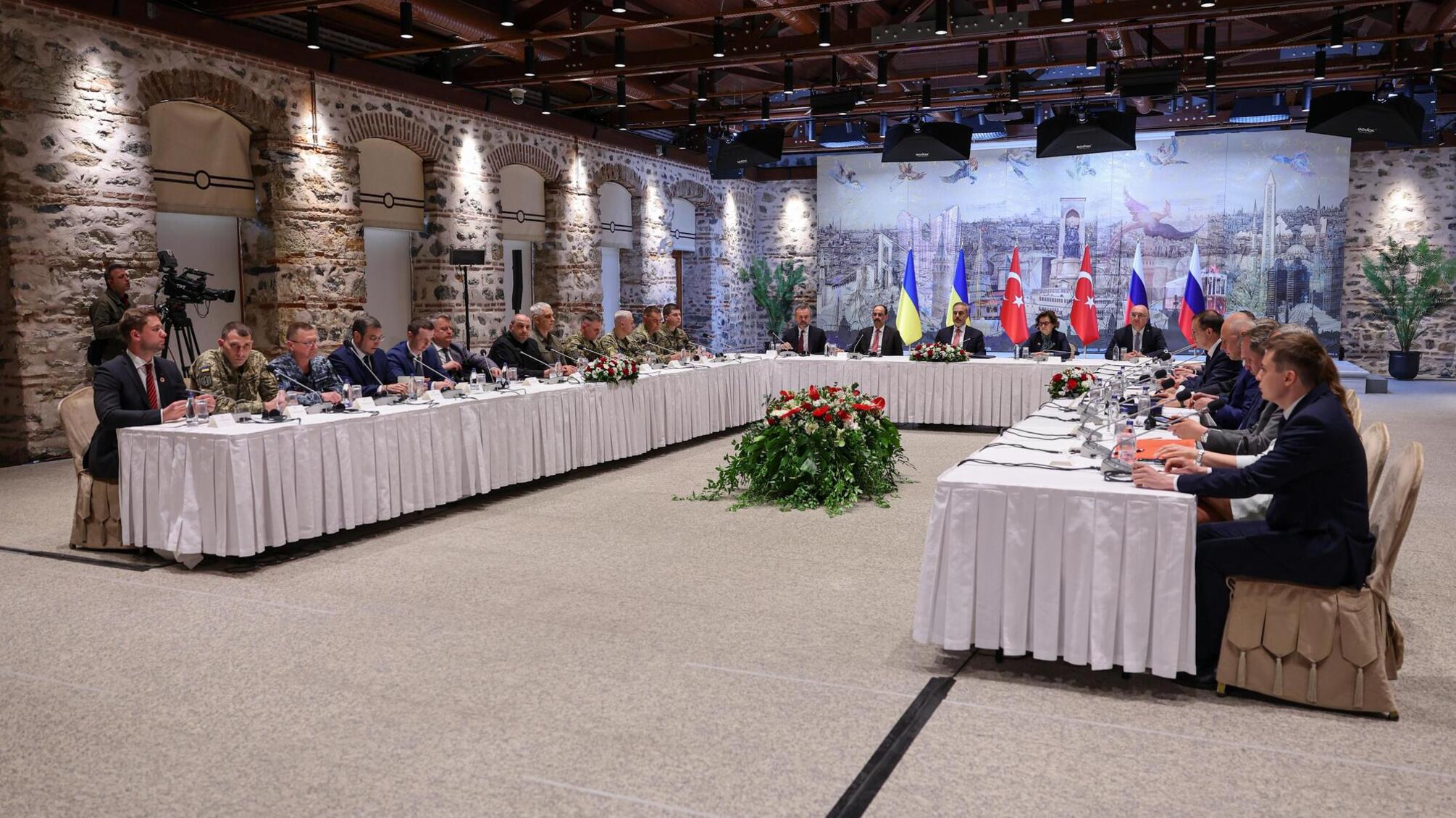 Мирные переговоры в Стамбуле