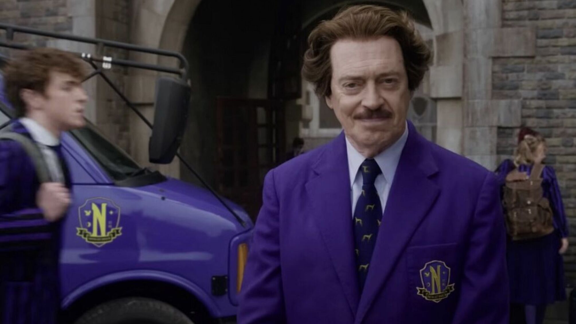 Netflix показал тизер второго сезона 'Уэнсдэй': новый директор и еще больше чудаков