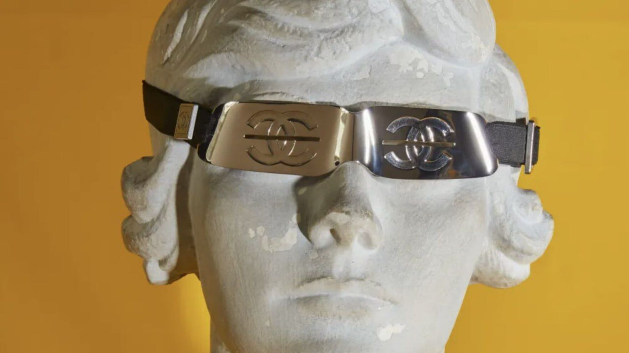 Chanel запускает собственный журнал как арт-объект: 250 страниц культуры и истории