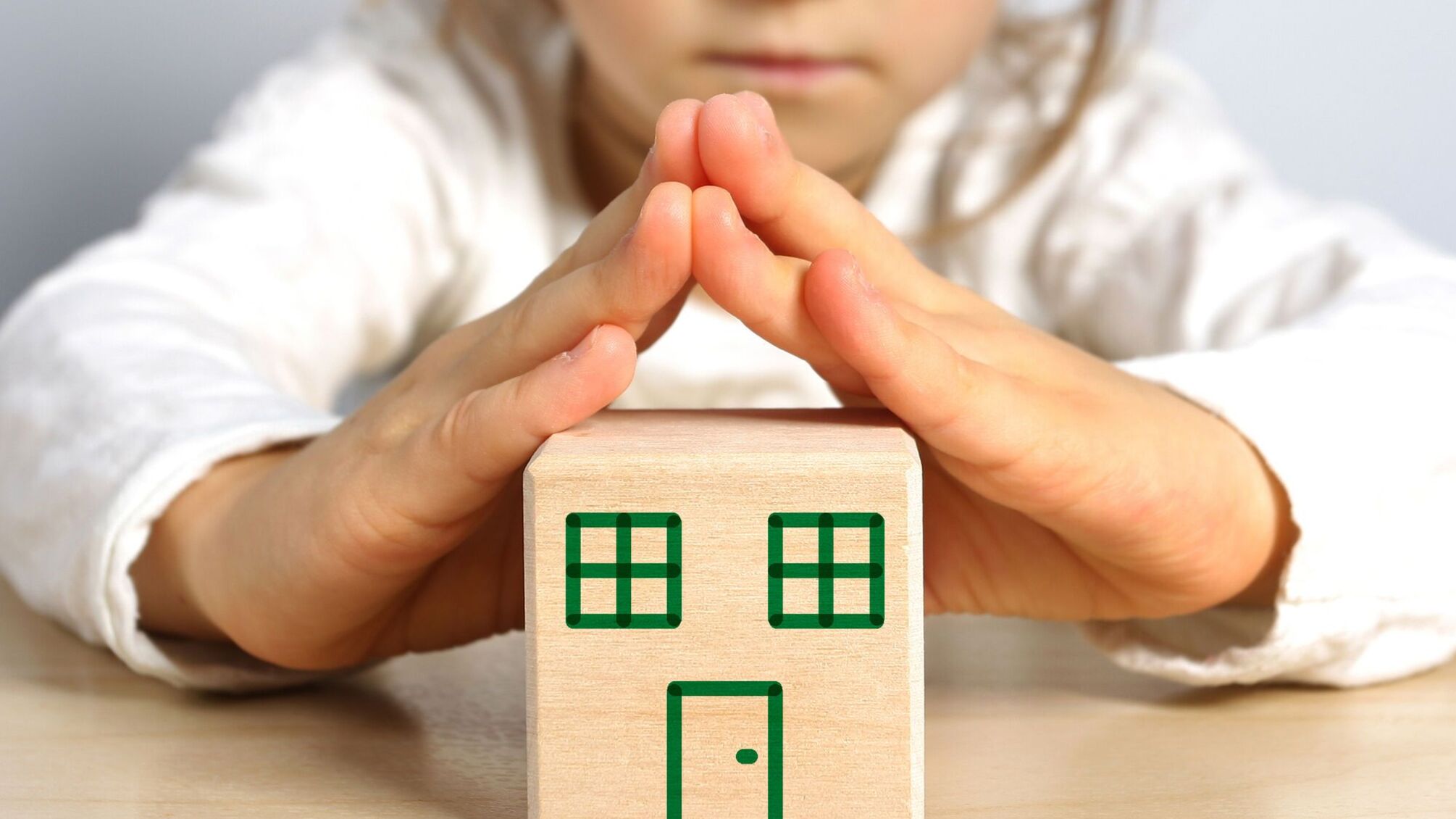 Как международная бюрократия мешает вернуть украинских сирот