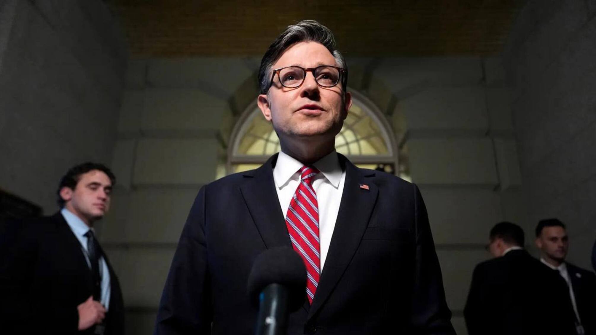 Майк Джонсон призывает к самым жестким санкциям