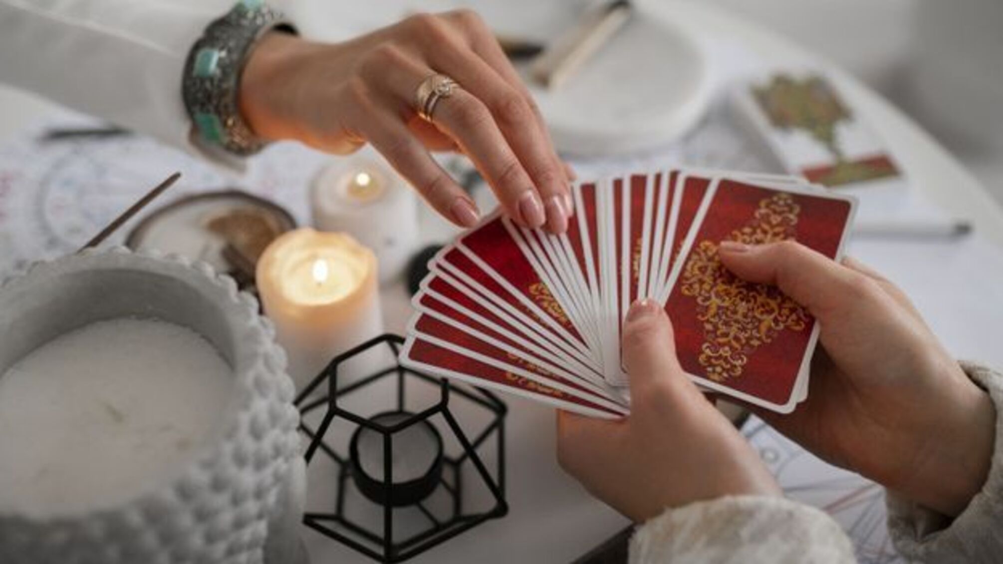 Гороскоп по картам на 04 июня 2025 года