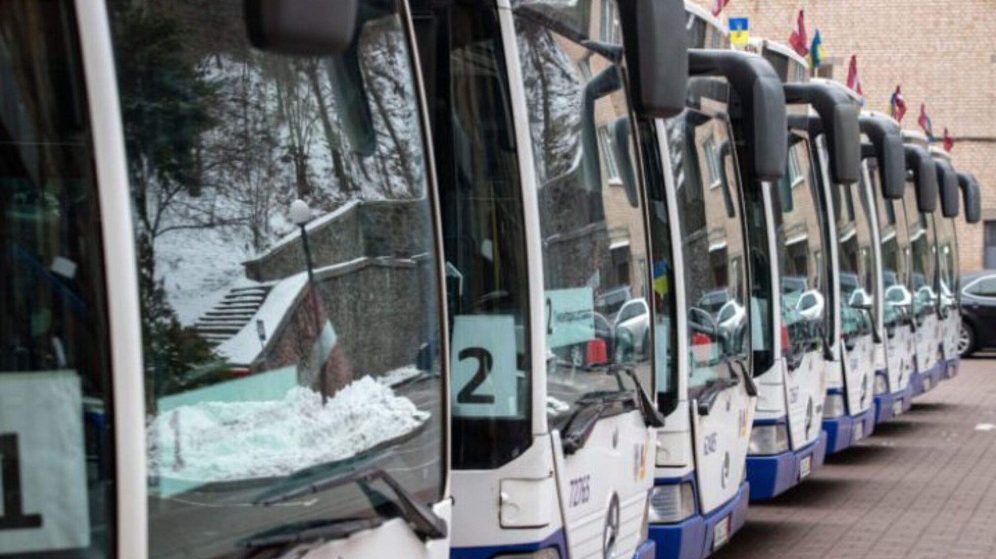 гуманітрарнй транспорт