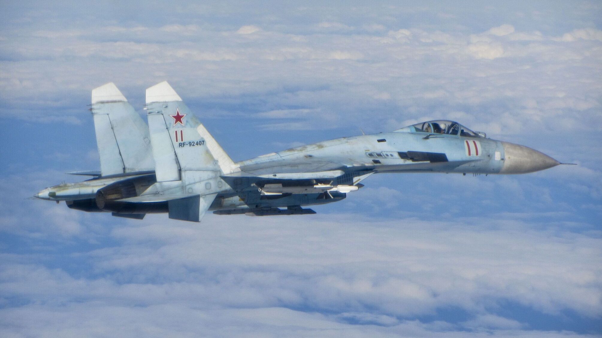 Истребитель Су-27 упал в россии во время тренировочного вылета (обновлено)