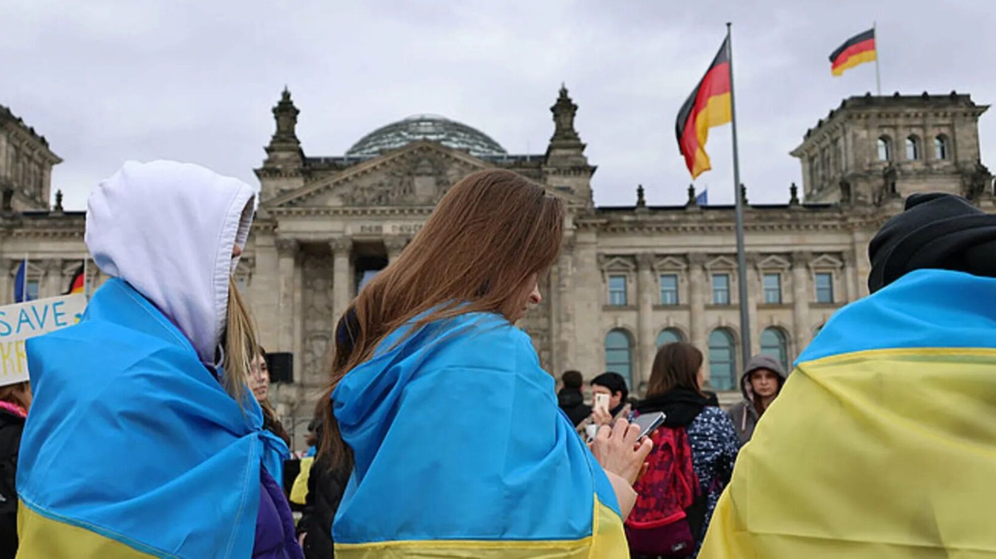 Помощь и связь с Родиной: правительство запускает Центры поддержки для диаспоры