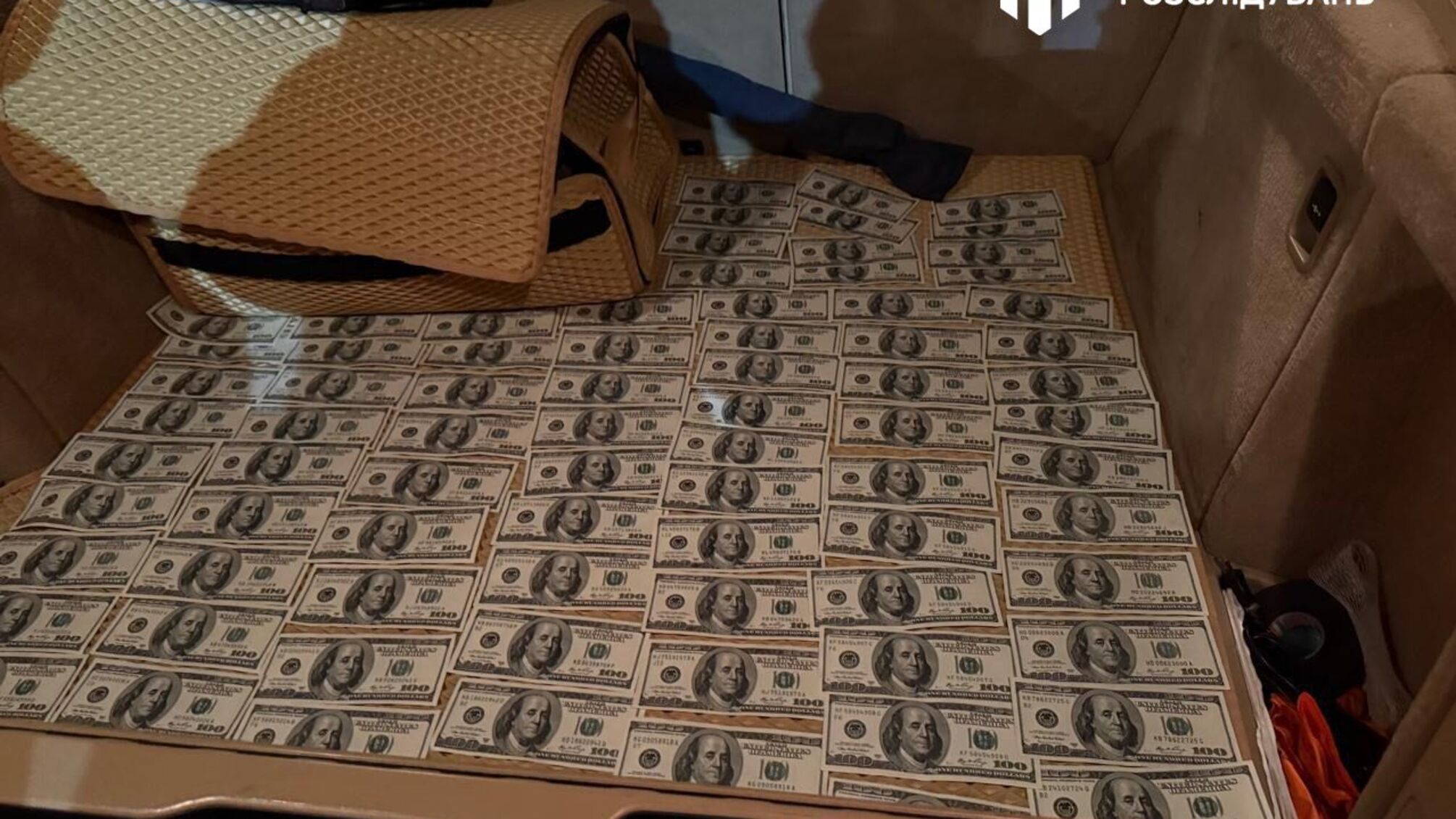 Адвокат із Дніпра за великі гроші пропонував обійти військовий облік