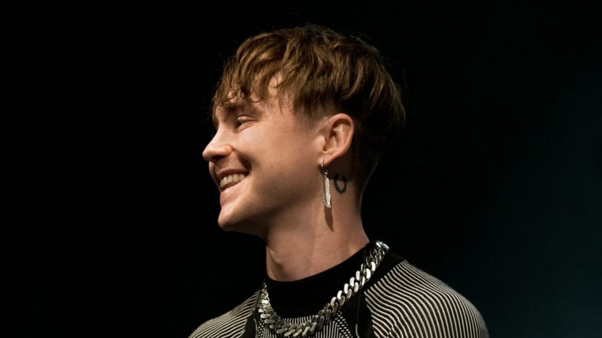 Артем Пивоваров анонсировал новый трек 'Fight for life'