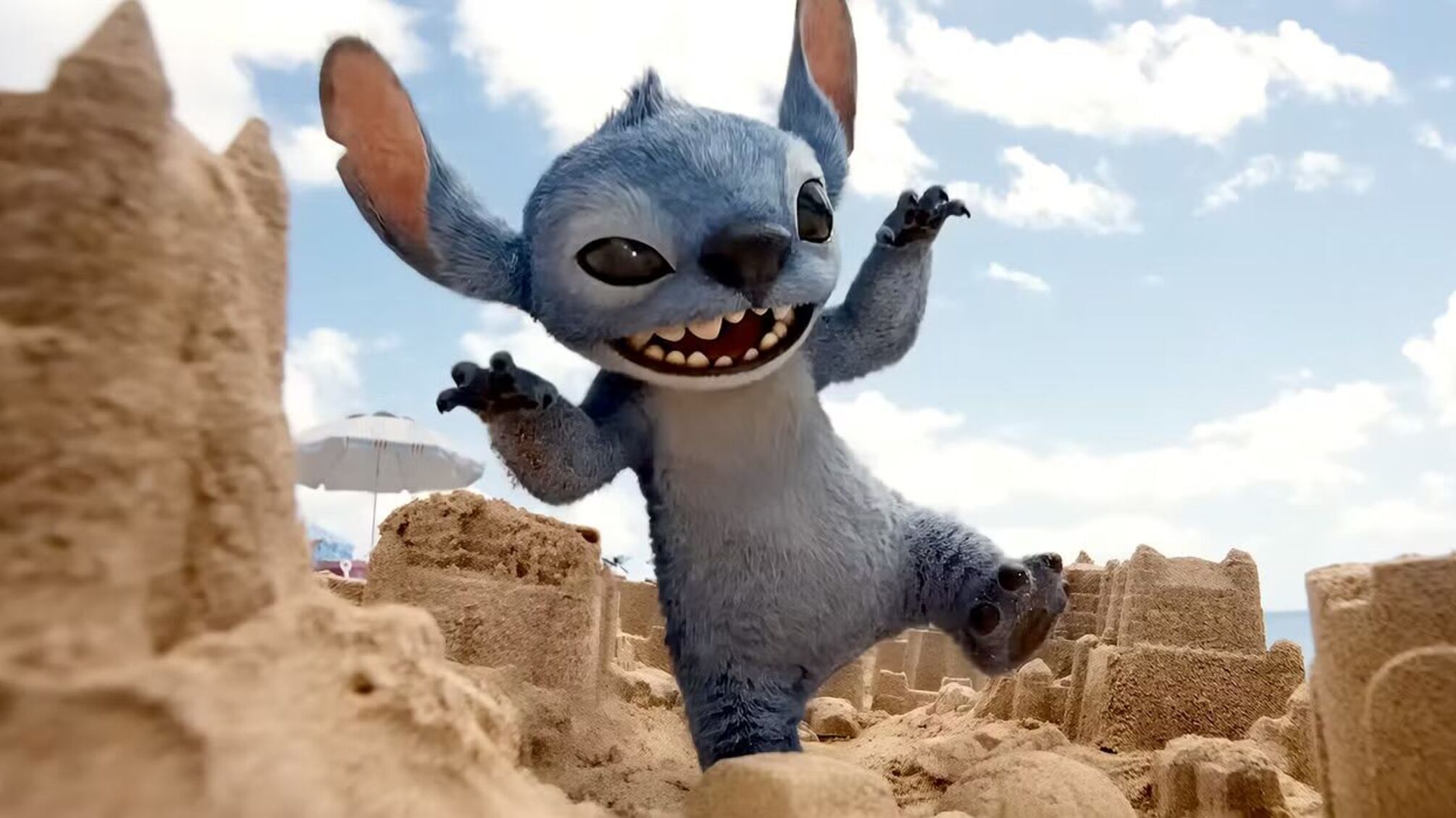 Disney знову в топі: 'Ліло і Стіч' перетнув позначку в 1 мільярд у прокаті