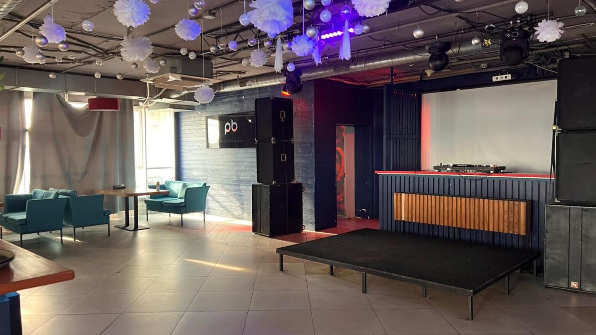 Музика країни-агресора в закладі Києва