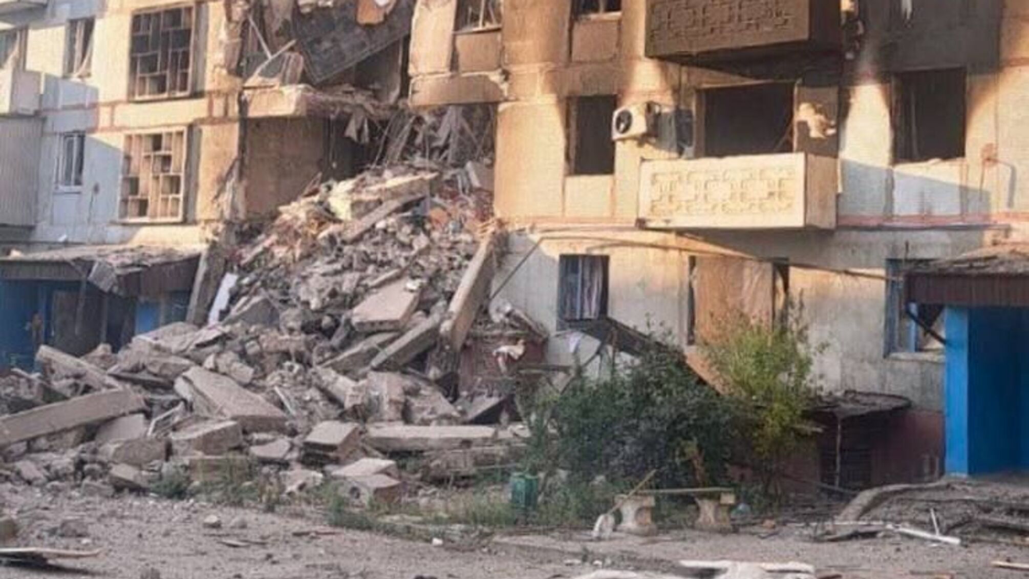 Нічні удари по Запоріжжю, Харкову, Дніпру та іншим областям: одна людина загинула