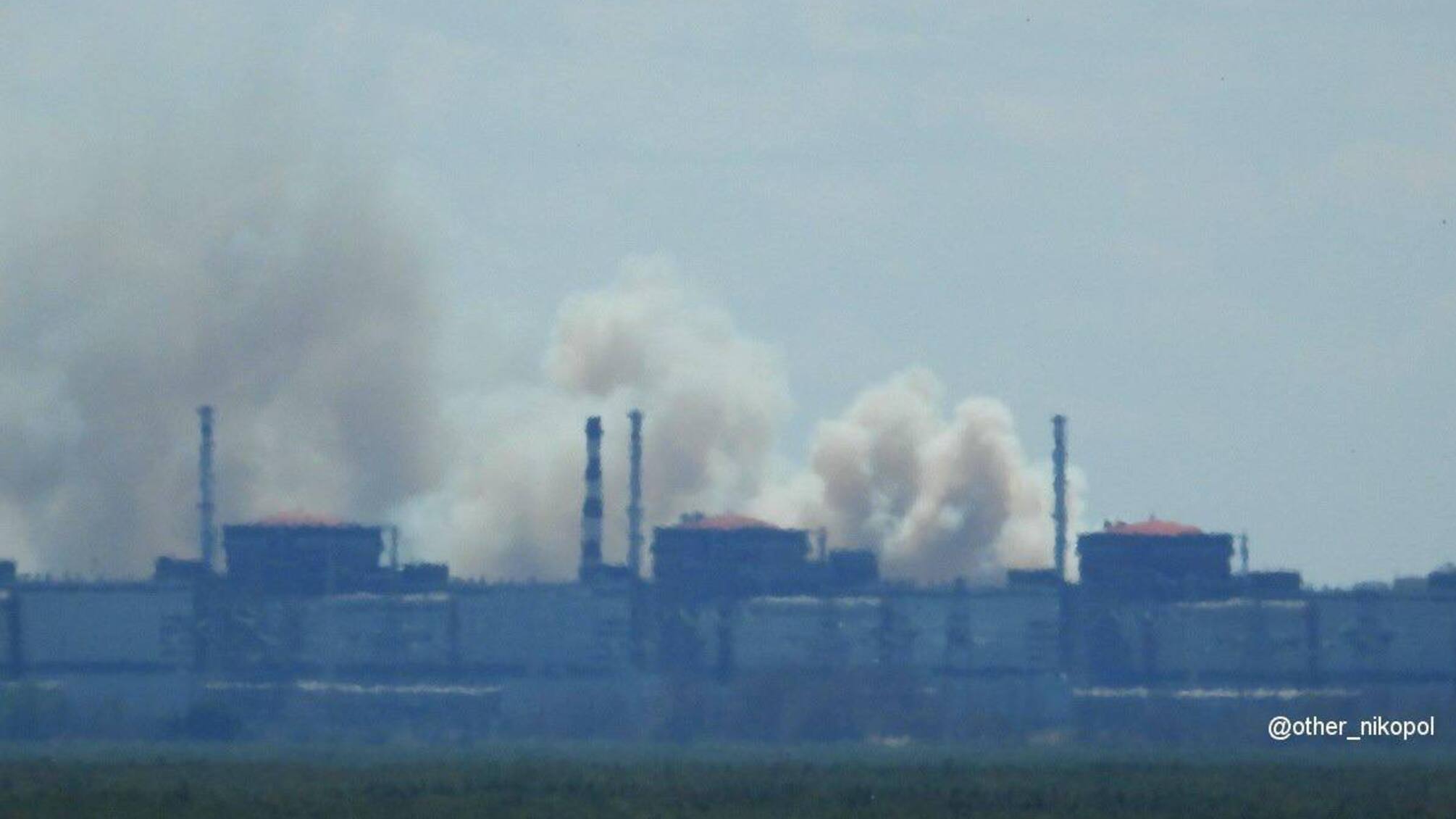 Поблизу Запорізької АЕС спалахнула пожежа